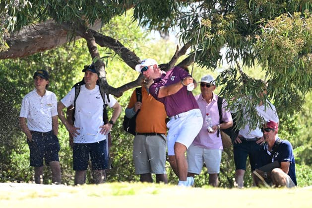 AUSTRALIAN OPEN GOLF PRO AM, Lucas Herbert of Australia plays a shot during the Pro-Am round ahead of the Australian Open at the Royal Melbourne Golf Club in Melbourne, Wednesday, December 3, 2025. ( NO ARCHIVING MELBOURNE VICTORIA AUSTRALIA Royal Melbourne Golf Club  Copyright: xJAMESxROSSx 20251203174822943945