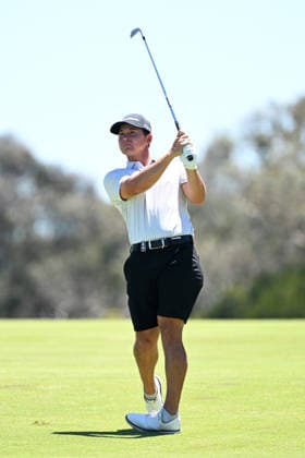 AUSTRALIAN OPEN GOLF PRO AM, Karl Vilips of Australia plays a shot during the Pro-Am round ahead of the Australian Open at the Royal Melbourne Golf Club in Melbourne, Wednesday, December 3, 2025. ( NO ARCHIVING MELBOURNE VICTORIA AUSTRALIA Royal Melbourne Golf Club  Copyright: xJAMESxROSSx 20251203187769707371