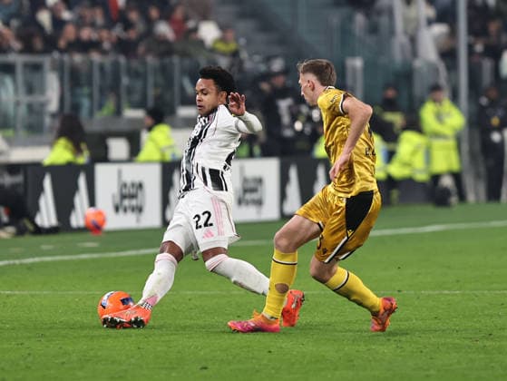 Juventus FC v Udinese Calcio - Coppa Italia Weston McKennie participates in the Coppa Italia-Frecciarossa 2025-2026 match between Juventus and Udinese in Torino, Italy, on December 2, 2025. Torino Italy  Copyright: xLorisxRosellix originalFilename:roselli-juventus251202_npfaX.jpg