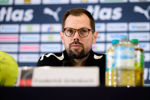 Handball, Womens World Championship, Main Round Group 2 Germany Press Conference Co Coach Frederick Griesbach Germany Dortmund North Rhine-Westphalia Germany