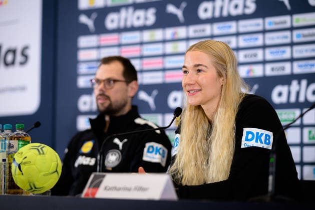 Handball, Womens World Championship, Main Round Group 2 Germany Press Conference Goalkeeper Katharina Filter Germany Dortmund North Rhine-Westphalia Germany