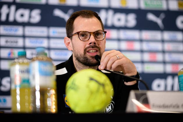 Handball, Womens World Championship, Main Round Group 2 Germany Press Conference Co Coach Frederick Griesbach Germany Dortmund North Rhine-Westphalia Germany