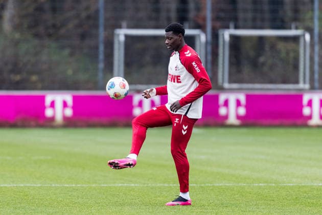 1 Soccer Bundesliga training 1 FC Cologne 03 12 2025 Ragnar Ache 1 FC Cologne, 9 on the ball 1 Soccer Bundesliga training 1 FC Cologne Geissbockheim, 03 12 2025 Copyright: xBEAUTIFULxSPORTS Wunderlx