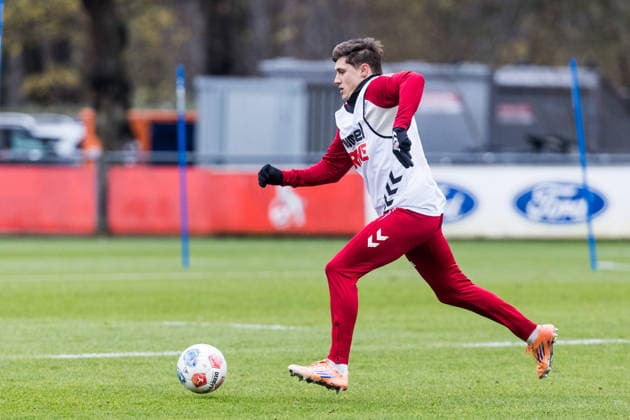 1 Soccer Bundesliga training 1 FC Köln 03 12 2025 Alessio Castro Montes 1 FC Köln, 17 on the ball 1 Soccer Bundesliga training 1 FC Köln Geissbockheim, 03 12 2025 Copyright: xBEAUTIFULxSPORTS Wunderlx