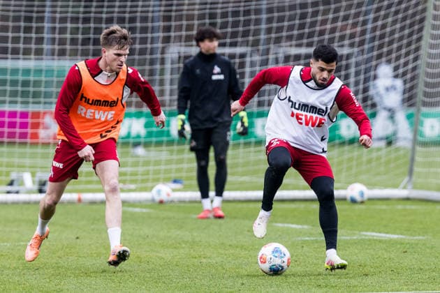 1 Soccer Bundesliga training 1 FC Köln 03 12 2025 duel Marius Bülter 1 FC Köln, 30 , Cenk Özkacar 1 FC Köln, 39 1 Soccer Bundesliga training 1 FC Köln Geissbockheim, 03 12 2025 Copyright: xBEAUTIFULxSPORTS Wunderlx