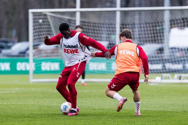 1 Soccer Bundesliga training 1 FC Köln 03 12 2025 duel Ragnar Ache 1 FC Köln, 9 , Jan Thielmann 1 FC Köln, 29 1 Soccer Bundesliga training 1 FC Köln Geissbockheim, 03 12 2025 Copyright: xBEAUTIFULxSPORTS Wunderlx