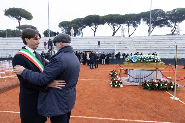 Tennis, funeral service for Nicola Pietrangeli in Rome