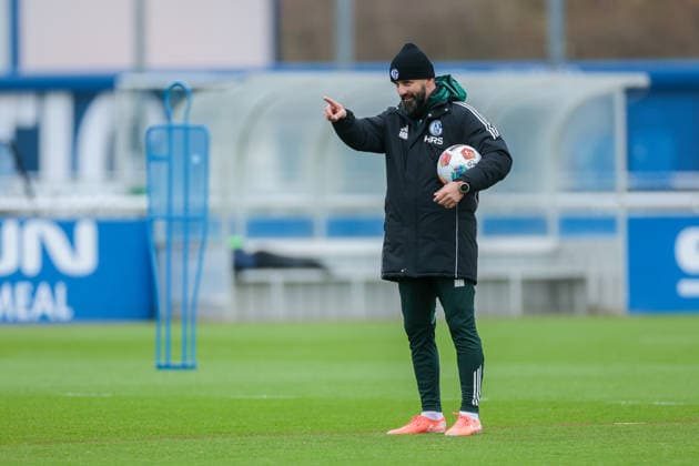 03 12 2025, Football, Season 2025 2026, 2 Bundesliga, Training FC Schalke 04, Head Coach Miron Muslic FC Schalke 04 , Gelsenkirchen Training ground FC Schalke 04 NRW Germany xRHR PHOTO DEx Copyright: EWERT RHR-FOTOx RHR-FOTO DE