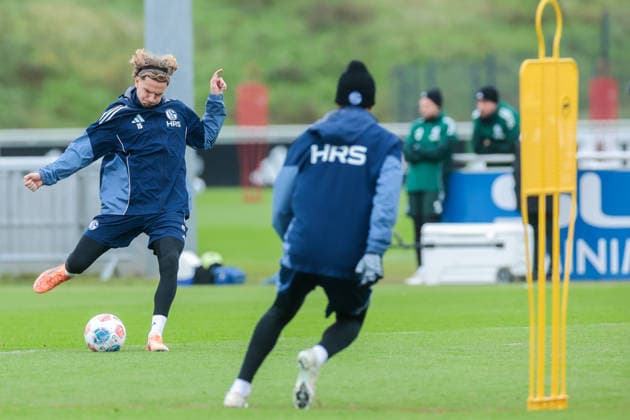 03 12 2025, Football, Season 2025 2026, 2 Bundesliga, Training FC Schalke 04, Mika Wallentowitz FC Schalke 04 , Gelsenkirchen Training ground FC Schalke 04 NRW Germany xRHR PHOTO DEx Copyright: EWERT RHR-FOTOx RHR-FOTO DE