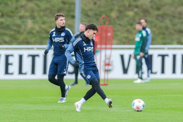 03 12 2025, Football, Season 2025 2026, 2 Bundesliga, Training FC Schalke 04, Soufiane El Faouzi FC Schalke 04 , Gelsenkirchen Training ground FC Schalke 04 NRW Germany xRHR PHOTO DEx Copyright: EWERT RHR-FOTOx RHR-FOTO DE