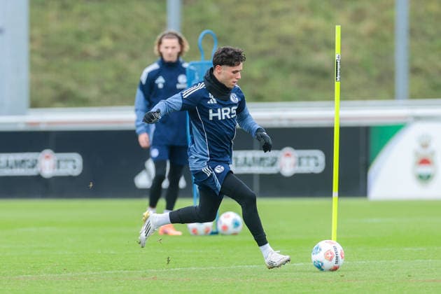03 12 2025, Football, Season 2025 2026, 2 Bundesliga, Training FC Schalke 04, Soufiane El Faouzi FC Schalke 04 , Gelsenkirchen Training ground FC Schalke 04 NRW Germany xRHR PHOTO DEx Copyright: EWERT RHR-FOTOx RHR-FOTO DE