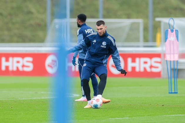 03 12 2025, Football, Season 2025 2026, 2 Bundesliga, Training FC Schalke 04, Hasan Kurucay FC Schalke 04 , Gelsenkirchen Training ground FC Schalke 04 NRW Germany xRHR PHOTO DEx Copyright: EWERT RHR-FOTOx RHR-FOTO DE
