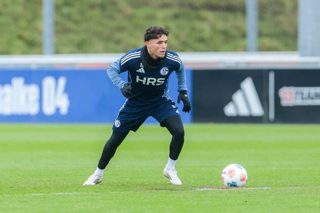 03 12 2025, Football, Season 2025 2026, 2 Bundesliga, Training FC Schalke 04, Soufiane El Faouzi FC Schalke 04 , Gelsenkirchen Training ground FC Schalke 04 NRW Germany xRHR PHOTO DEx Copyright: EWERT RHR-FOTOx RHR-FOTO DE