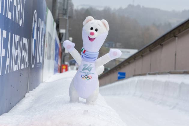 picture: mascot Tina of the Olympic Games, Olympische Spiele, Olympia, OS Milano Cortina 2026 03.12.2025 luge 1. FIL Eberspächer Luge World Cup, VELTINS Ice Arena Winterberg, Nordrhein-Westfalen, Germany (GER) training photographer: FIL Michael Kristen *** picture mascot Tina of the Olympic games Milano Cortina 2026 03 12 2025 luge 1 FIL Eberspächer Luge World Cup, VELTINS Ice Arena Winterberg, Nordrhein Westfalen, Germany GER training photographer FIL Michael Kristen