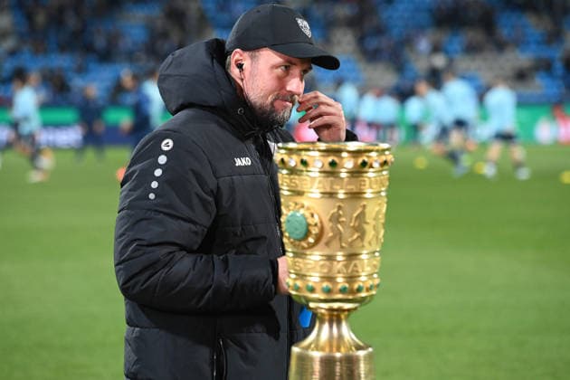 Coach Sebastian HOENESS, Hoeneß S Portraet, Portrait, Portrait, Cropped single image, Single motif, Football, DFB Pokal, Round of 16, VfL Bochum BO VfB Stuttgart S am 03 12 2025, Vonovia Ruhrstadion Bochum Germany DFL regulations prohibit any use of photographs as image sequences and or quasi video Â