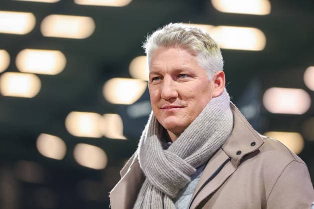 03 12 2025, Football, DFB Cup, VfL Bochum VfB Stuttgart, Round of 16, Vonovia Ruhrstadion, Season 2025 2026 Sebastian Bastian Schweinsteiger Moderator Expert laughing Mimic DFB regulations prohibit any use of photographs as image sequences and or quasi video North Rhine-Westphalia Germany