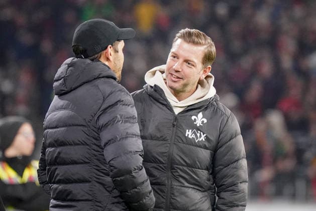 Germany Soccer DFB Pokal 2025 26, Round of 16 SC Freiburg vs SV Darmstadt 98 Europa Park Stadion Freiburg Florian Kohfeldt coach, SV Darmstadt 98 and Julian Schuster SC Freiburg, coach Freiburg im Breisgau Baden Württemberg Germany Copyright: xJOERANxSTEINSIEKx