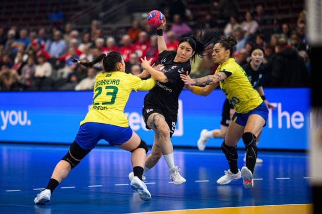 DORTMUND, GERMANY - 3 DECEMBER, 2025: Song Jieun - Women s Handball World Championship, WM, Weltmeisterschaft 2025 Brazil vs South Korea at Westfallenhalle.  Copyright: xVitaliixKliuievx