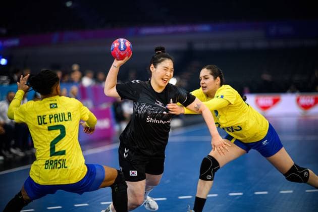 DORTMUND, GERMANY - 3 DECEMBER, 2025: - Women s Handball World Championship, WM, Weltmeisterschaft 2025 Brazil vs South Korea at Westfallenhalle.  Copyright: xVitaliixKliuievx