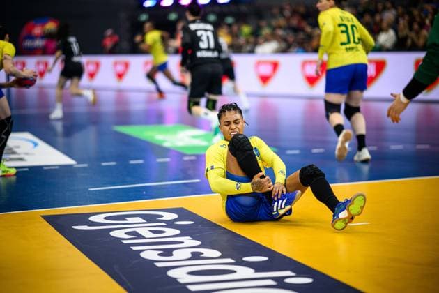 DORTMUND, GERMANY - 3 DECEMBER, 2025: De Paula Bruna - Women s Handball World Championship, WM, Weltmeisterschaft 2025 Brazil vs South Korea at Westfallenhalle.  Copyright: xVitaliixKliuievx