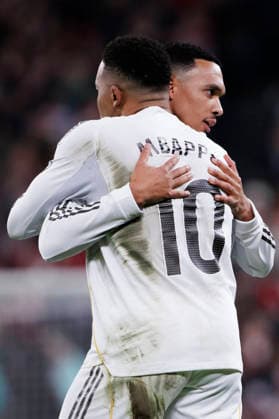 LA LIGA EA Sports -Athletic Club vs Real Madrid BILBAO, SPAIN - December 3:Kylian Mbappe of Real Madrid and Trent Alexander Arnold of Real Madrid celebrates a goal during the La Liga 2025 26 match between Athletic Club and Real Madrid at San Mames Stadium. (Photo by Guille Martinez f22photo) Bilbao San Mames Stadium Spain Copyright: xGuillermoxMartinezx