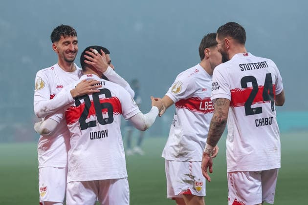 Goal celebration to 2 0 for VfB Stuttgart by Deniz Undav VfB Stuttgart with Jamie Leweling VfB Stuttgart , Jeff Chabot VfB Stuttgart GER, VfL Bochum vs VfB Stuttgart, Football, DFB Pokal, Round of 16, Season 2025 2026, 03 12 2025 DFL REGULATES PROHIBIT ANY USE OF PHOTOGRAPHS AS IMAGE SEQUENCES AND OR QUASI VIDEO GER, VfL Bochum vs VfB Stuttgart, Football, DFB Cup, Round of 16, Season 2025 2026, 03 12 2025 Bochum Copyright: xEibner-Pressefoto FrankxZeisingx EP_FZG
