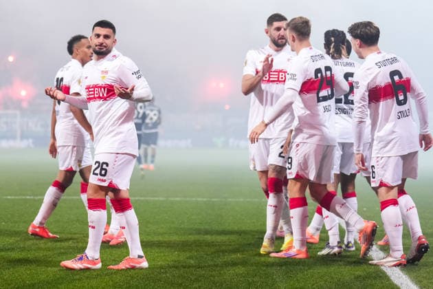 BOCHUM, GERMANY - DECEMBER 3: Deniz Undav of VfB Stuttgart celebrates after scoring his team s second goal during the DFB Cup round of 16 match between VfL Bochum and VfB Stuttgart at Vonovia Ruhrstadion on December 3, 2025 in Bochum, Germany. (Photo by Rene Nijhuis) SPO  Copyright: xRenexNijhuis