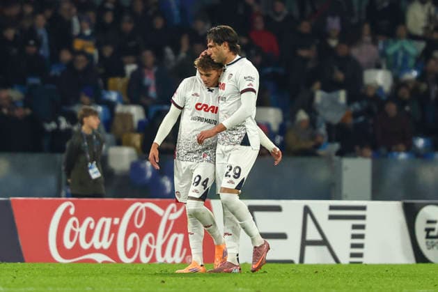 Cagliari s Sebastiano Esposito celebrates after scoring goal 1-1 during the round of 16 Frecciarossa Italian Cup 2025 2026 soccer match between Napoli and Cagliari at Maradona Stadium in Naples, south Italy - December 3, 2025. - Soccer  Copyright: xAlessandroxGarofalo LaPressex