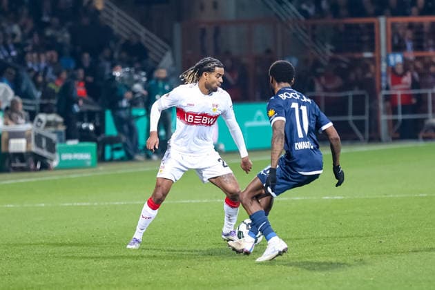 Duel between Lorenz Assignon VfB Stuttgart and Moritz Broni Kwarteng VfL Bochum GER, VfL Bochum vs VfB Stuttgart, Football, DFB Pokal, Round of 16, Season 2025 2026, 03 12 2025 DFL REGULATES PROHIBIT ANY USE OF PHOTOGRAPHS AS IMAGE SEQUENCES AND OR QUASI VIDEO GER, VfL Bochum vs VfB Stuttgart, Football, DFB Pokal, Round of 16, Season 2025 2026, 03 12 2025 Bochum Copyright: xEibner-Pressefoto FrankxZeisingx EP_FZG