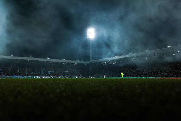03 12 2025, Football, DFB Cup, Season 2025 2026, VfL Bochum VfB Stuttgart, Floodlights and fog in the Ruhrstadion, Bochum Vonovia Ruhrstadion NRW Germany xRHR PHOTO DEx Copyright: DennisxEwert RHR-FOTOx RHR-FOTO DE