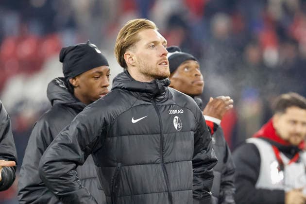 Florian Müller, Muller SC Freiburg, 21 after the match , Germany, Football, DFB Cup, Round of 16, 2025 2026, SC Freiburg vs SV Darmstadt 98, 03 12 2025, Europa Park Stadion , Freiburg im Breisgau, Germany Freiburg im Breisgau Europa Park Stadion Baden Wuerttemberg Germany Copyright: xGrantxHubbsx