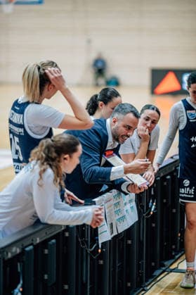 BB 1BL Women Syntainics MBC Lions Alba Berlin Timur Topal GISA Lions MBC during the 2025 2026 season in the DBBL Toyota Bundesliga Syntainics MBC Lions and Alba Berlin at the SWH Arena on December 3, 2025 in Halle Saale, Sachsen Anhalt, Germany