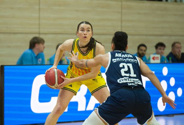 Tessa Stammberger Berlin, 6 , Rachel Arthur Lions, 21 , Syntainics MBC vs Alba Berlin, Basketball, Women, DBBL Pokal Round of 16, Season 2025 26, 8 Matchday, 03 12 2025 Halle SWH Arena Sachsen Anhalt Germany