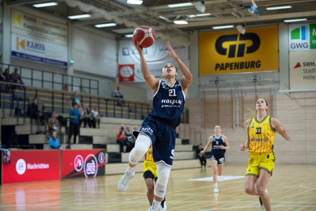 Toyota DBBL Cup Round of 16 2025 2026 Syntainics MBC vs Alba Berlin Halle Saale, Germany 03 December 2025 In the picture Rachel Arthur Halle Halle Saale swh Arena Sachsen Anhalt Germany