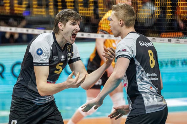 03 12 25, Berlin, Volleyball 1 Bundesliga, Men, 10 Matchday, BR Volleys MTV Ludwigsburg, Max Schmeling Halle Jan Huber of MTV Ludwigsburg is happy about the point BR Volleys ASV Dachau earned