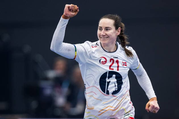 251203 Ingvild Bakkerud of Norway celebrating during the 2025 IHF Women™s World Championship handball match between Norway and Sweden on December 3, 2025 in Dortmund Photo Emma Wallskog BILDBYRAN COP 320 EW0601 handball, handball, handball,handball,handball,bbeng,vm,handba  Copyright: EMMAxWALLSKOG BB251203EW026