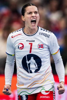 251203 Stine Ruscetta Skogrand of Norway celebrating during the 2025 IHF Women™s World Championship handball match between Norway and Sweden on December 3, 2025 in Dortmund Photo Emma Wallskog BILDBYRAN COP 320 EW0601 handball, handboll, handball,handboll,handball,bbeng,vm,handba  Copyright: EMMAxWALLSKOG BB251203EW027