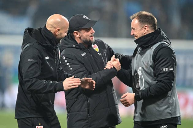 Coach Sebastian HOENESS, Hoeneß S Mitte with co-coaches, final cheer VfB Stuttgart, cheer, cheer, joy, cheers, football, DFB Pokal, Round of 16, Round of 16, VfL Bochum BO VfB Stuttgart S 0 2 am 03 12 2025, Vonovia Ruhrstadion Bochum Germany DFL regulations prohibit any use of photographs as image sequences and or quasi video Â