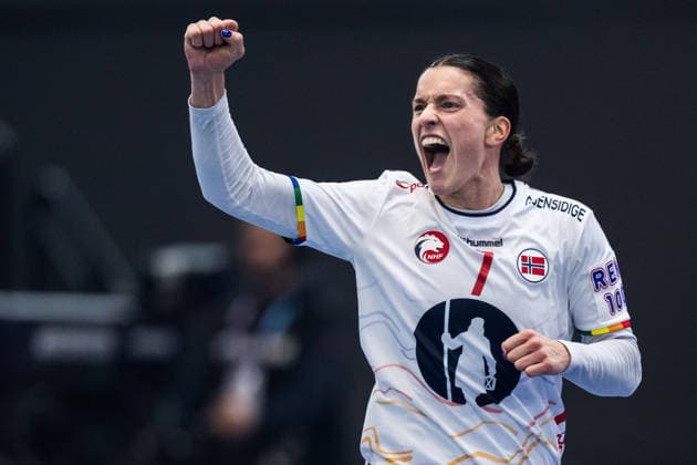 251203 Stine Ruscetta Skogrand of Norway celebrating during the 2025 IHF Women™s World Championship handball match between Norway and Sweden on December 3, 2025 in Dortmund Photo Emma Wallskog BILDBYRAN COP 320 EW0601 handball, handboll, handball,handboll,handball,bbeng,vm,handba  Copyright: EMMAxWALLSKOG BB251203EW038
