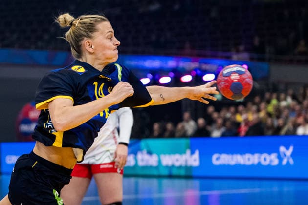 251203 Nathalie Hagman of Sweden during the 2025 IHF Women™s World Championship handball match between Norway and Sweden on December 3, 2025 in Dortmund Photo Emma Wallskog BILDBYRAN COP 320 EW0601 handball handball handball handball handball bbeng vm handball vm handbolls vm ihf handball world championship world handball championship 2025 world championship 2025 norway norway sverige sweden dam bbeng bbauto norge norway sverige sweden  Copyright: EMMAxWALLSKOG BB251203EW041