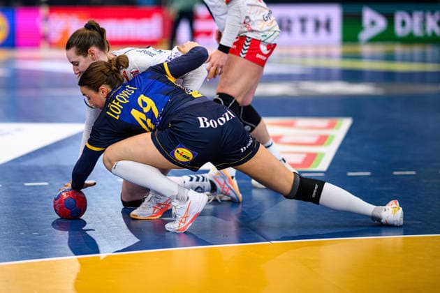 DORTMUND, GERMANY - 3 DECEMBER, 2025: - Women s Handball World Championship, WM, Weltmeisterschaft 2025 Norway vs Sweden at Westfallenhalle.  Copyright: xVitaliixKliuievx