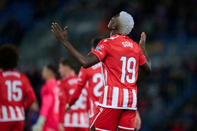 CD Eldense v UD Almeria - Copa del Rey ELDA, SPAIN - DECEMBER 03: Patrick Soko of UD Almeria celebrates after scoring his team s first goal during the Copa del Rey second round match between CD Eldense and UD Almeria at Estadio Nuevo Pepico Amat on December 03, 2025 in Elda, Spain. (Photo by Francisco Macia Photo Players Images Magara Press) Elda Estadio Nuevo Pepico Amat Spain Copyright: xFranciscoxMaciax