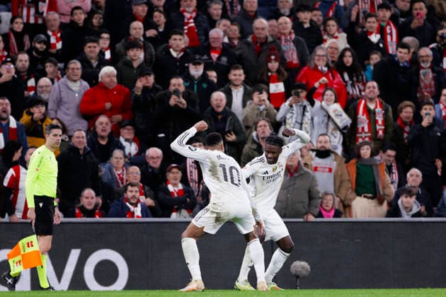 LA LIGA EA Sports -Athletic Club vs Real Madrid BILBAO, SPAIN - December 3:Kylian Mbappe of Real Madrid and Eduardo Camavinga of Real Madrid celebrates a goal during the La Liga 2025 26 match between Athletic Club and Real Madrid at San Mames Stadium. (Photo by Guille Martinez f22photo) Bilbao San Mames Stadium Spain Copyright: xGuillermoxMartinezx