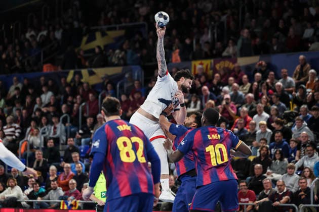 December 3, 2025, Barcelona, Barcelona, SPAIN: Elohim Prandi of Paris Saint-Germain in action during the EHF Champions League handball match played between FC Barcelona, Barca and Paris Saint-Germain at Palau Blaugrana on December 03, 2025 in Barcelona, Spain. Barcelona SPAIN - ZUMAa181 20251203_zaa_a181_149 Copyright: xJavierxBorregox