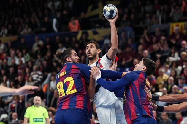 December 3, 2025, Barcelona, Barcelona, SPAIN: Yahia Omar of Paris Saint-Germain in action during the EHF Champions League handball match played between FC Barcelona, Barca and Paris Saint-Germain at Palau Blaugrana on December 03, 2025 in Barcelona, Spain. Barcelona SPAIN - ZUMAa181 20251203_zaa_a181_154 Copyright: xJavierxBorregox