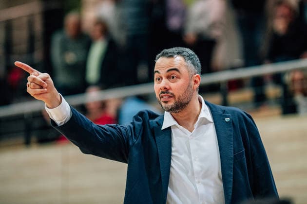 BB 1BL Women Syntainics MBC Lions Alba Berlin Timur Topal GISA Lions MBC during the 2025 2026 season in the DBBL Toyota Bundesliga Syntainics MBC Lions and Alba Berlin at the SWH Arena on December 3, 2025 in Halle Saale, Sachsen Anhalt, Germany