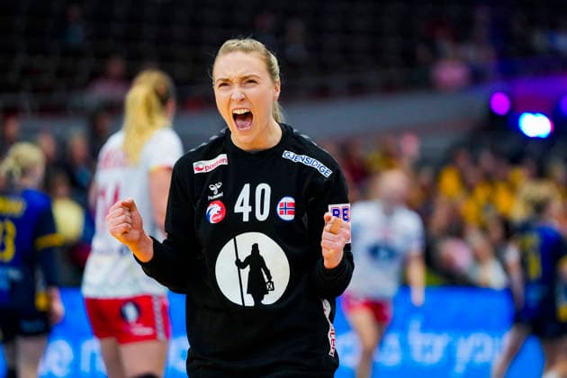 Women s Handball World Championship 2025 Norway Sweden Dortmund, Germany 20251203 Norway s goalkeeper Eli Marie Raasok during the intermediate round of the Women s Handball World Championship between Norway and Sweden in Westfalenhalle Photo Beate Oma Dahle NTB Dortmund Germany EDITORIAL USE ONLY RESTRICTED USE FOR BETTING COMPANIES  Copyright: xBeatexOmaxDahlex xNTBx