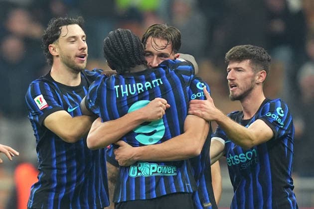 Inter Milan s Francesco Pio Esposito celebrates after scoring 2-0 during the Frecciarossa Italian Cup 2025 2026 soccer match between Inter and Venezia at the San Siro Stadium in Milan , north Italy - Wednesday , December 03 , 2025. - Soccer .  Copyright: xSpada LaPressex