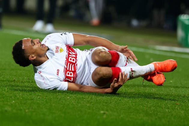 Bochum, Vonovia Ruhrstadion, 03 12 25, GER, Men, DFB Cup, Round of 16, Season 2025 2026, VfL 1848 Bochum VfB Stuttgart, Jamie Leweling VfB Stuttgart is injured on the pitch DFB DFL REGULATIONS PROHIBIT ANY USE OF PHOTOGRAPHS AS IMAGE SEQUENCES AND OR QUASI VIDEO Copyright: JoachimxBywaletz xJB-Sportfoto