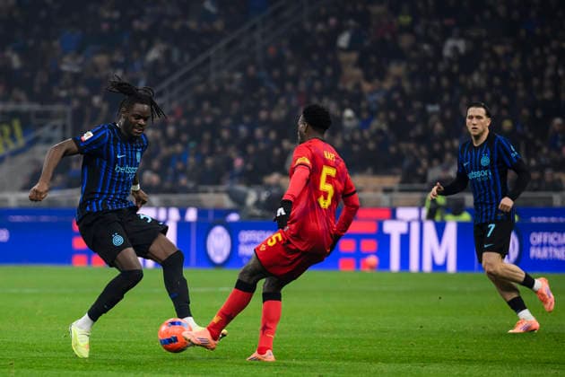 FC Internazionale v Venezia FC - Coppa Italia Yann Bisseck of FC Internazionale competes for the ball with Ridgeciano Haps of Venezia FC during the Coppa Italia football match between FC Internazionale and Venezia FC. Milan Italy Copyright: xNicolòxCampox